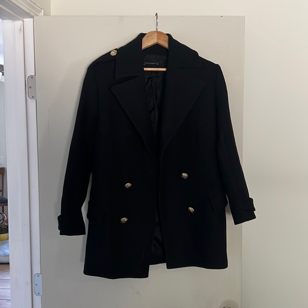 ZARA WOMAN black WOOL COAT great condition like new